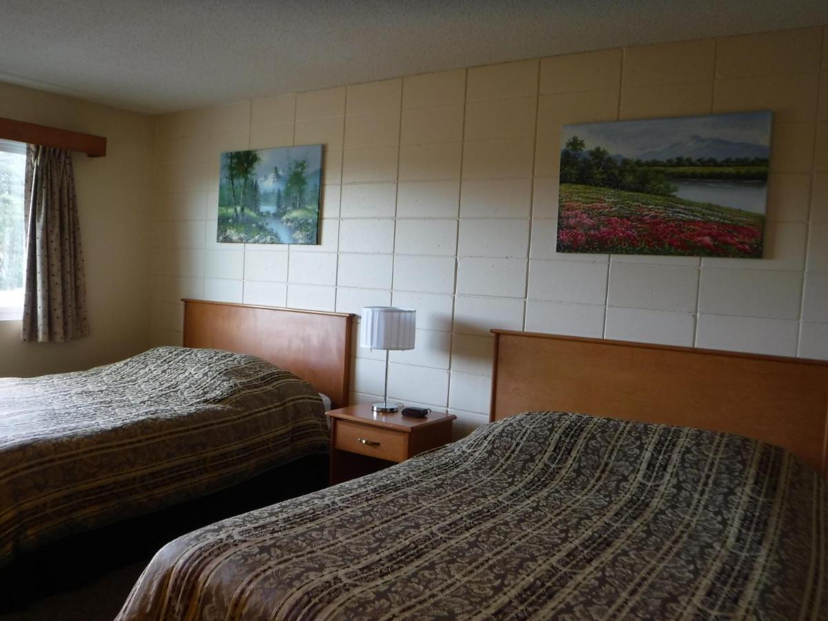 Haida Way Motor Inn Port McNeill Exterior foto