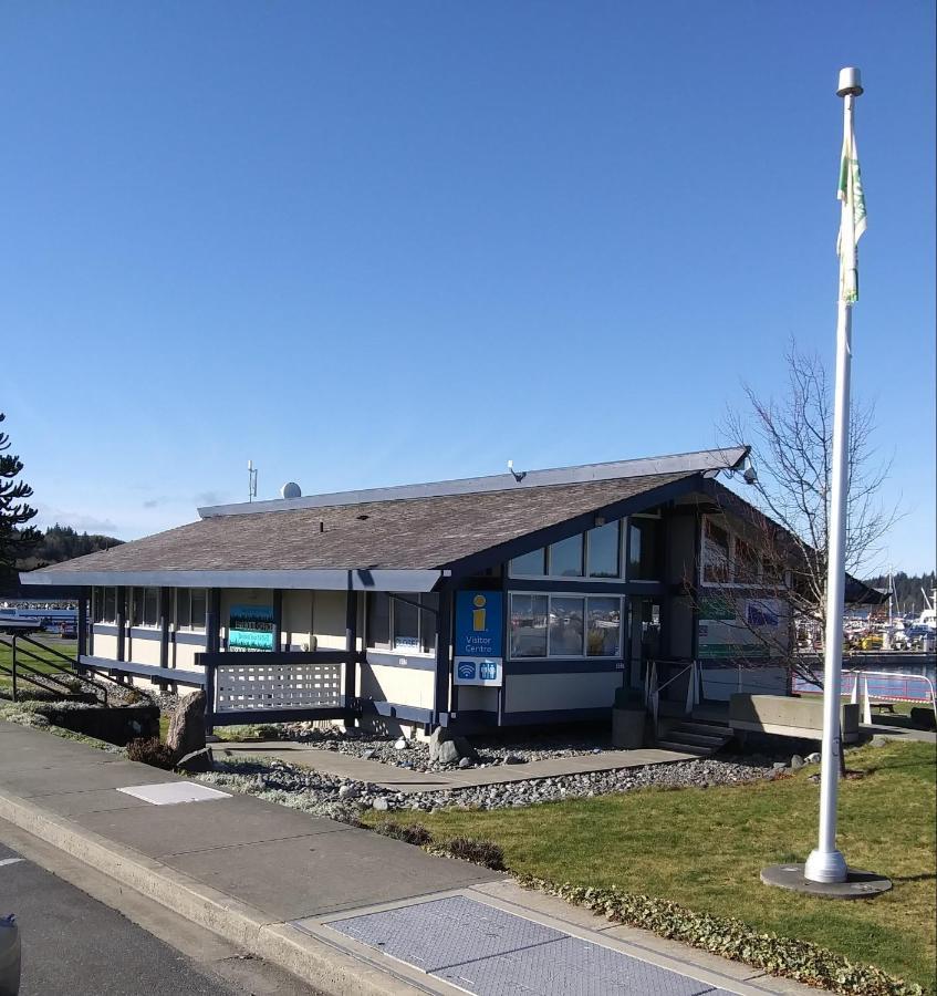 Haida Way Motor Inn Port McNeill Exterior foto